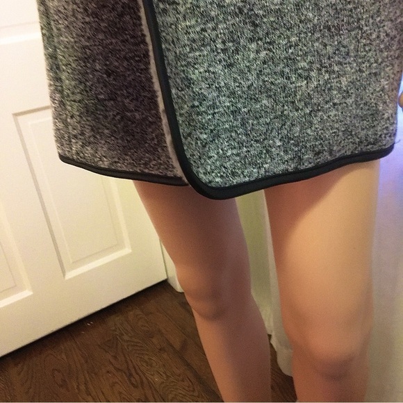 Johnston and Murphy Faux Fur Lined Long Vest Size Large in Excellent Con… - Picture 4 of 8